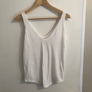 Everlane Air Tank